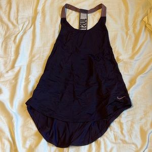 **Moving! EVERYTHING OBO** Nike High-Low Tank